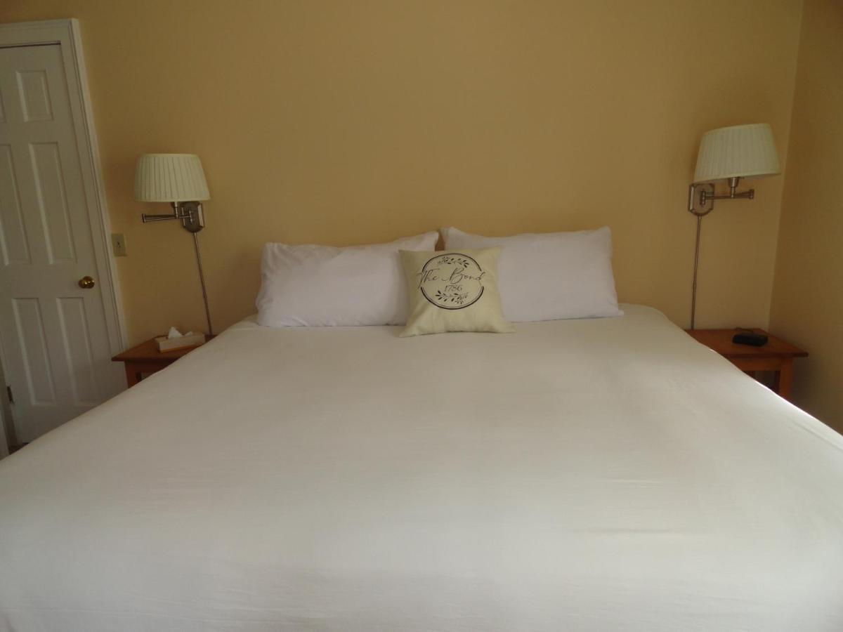 The Bond 1786 Inn (Adults Only) Warrensburg Cameră foto